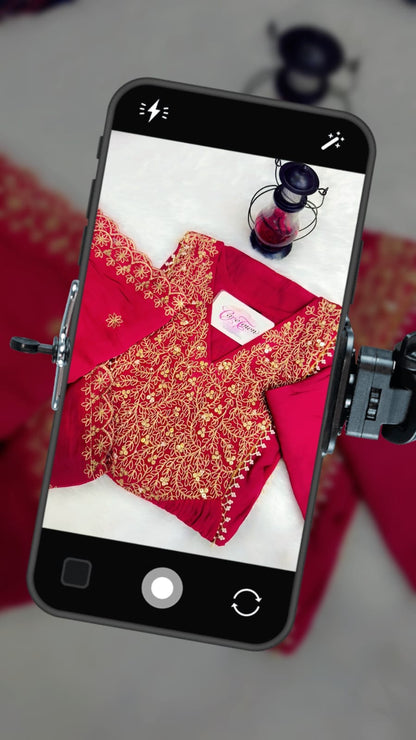 TRENDY WEDING