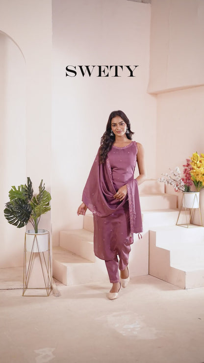 Ethnic dress 4